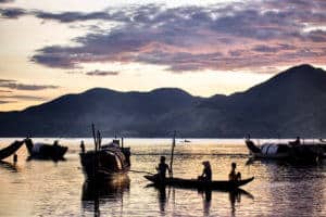 Fishermen on Tam Giang lagoon